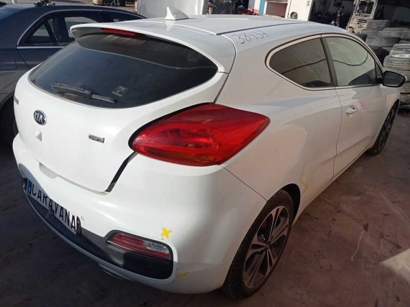 Recambio de piloto trasero derecho paragolpes para kia pro_cee´d ( ) drive referencia OEM IAM 92406A2700  