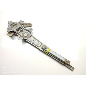 ELEVALUNAS TRASERO DERECHO 827004JG0C 