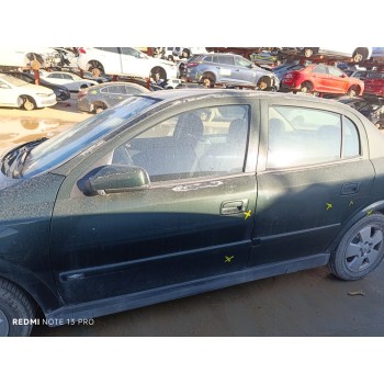 opel astra g berlina del año 2000