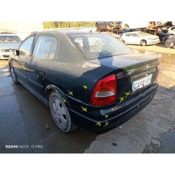 opel astra g berlina del año 2000