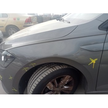 Recambio de aleta delantera izquierda para volkswagen polo advance referencia OEM IAM 2G0821105  
