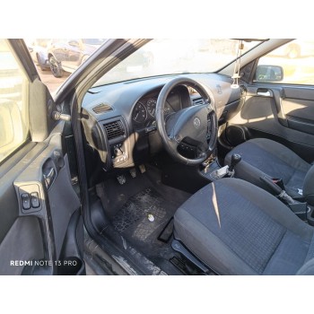 opel astra g berlina del año 2000