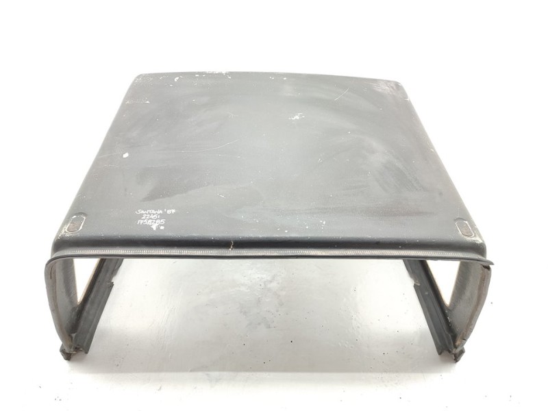 Recambio de caja trasera para suzuki santana 1000g referencia OEM IAM 7833800000  