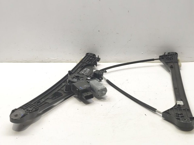 Recambio de elevalunas delantero derecho para peugeot 3008 gt referencia OEM IAM 9840196880  