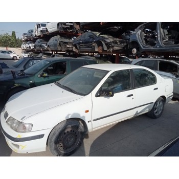 nissan primera berlina (p11) del año 1999