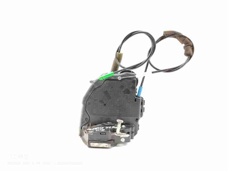 Recambio de cerradura puerta trasera derecha para toyota avensis (t27) active referencia OEM IAM 6905005050  