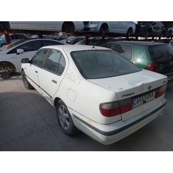 nissan primera berlina (p11) del año 1999