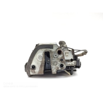 Recambio de cerradura puerta trasera derecha para toyota avensis (t27) active referencia OEM IAM 6905005050  