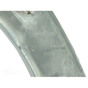 Recambio de aletin trasero derecho para citroën c4 cactus business referencia OEM IAM 9801554380  