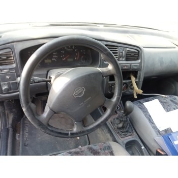 nissan primera berlina (p11) del año 1999