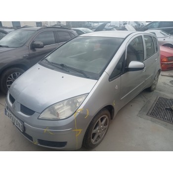 mitsubishi colt berlina 3 (cz) del año 2006