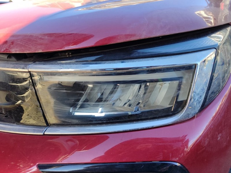 Recambio de faro izquierdo para opel grandland x gs referencia OEM IAM 9850145980  