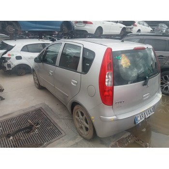 mitsubishi colt berlina 3 (cz) del año 2006
