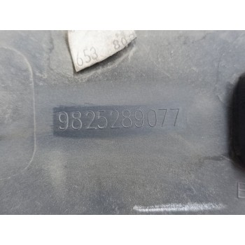 Recambio de aletin trasero derecho para peugeot 3008 gt line referencia OEM IAM 9825289077  