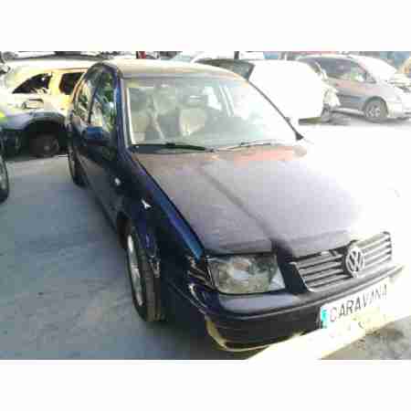 VOLKSWAGEN BORA BERLINA (1J2)