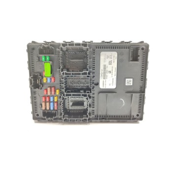 Recambio de caja reles / fusibles para ford fiesta (ce1) active referencia OEM IAM HU5T15604ECL  