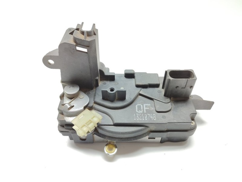 Recambio de cerradura puerta delantera izquierda para opel zafira b cosmo referencia OEM IAM 13210746  