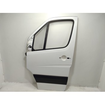 PUERTA DELANTERA IZQUIERDA A9067200005 