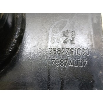 Recambio de refuerzo paragolpes delantero para peugeot 3008 confort referencia OEM IAM 7104JZ  