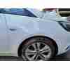 Recambio de aleta delantera derecha para opel zafira tourer edition referencia OEM IAM 13355188  