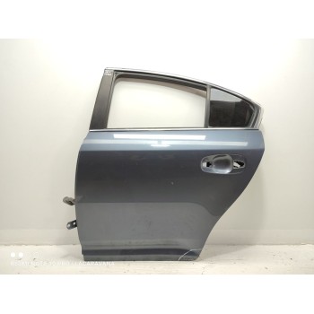 Recambio de puerta trasera izquierda para toyota avensis (t27) active referencia OEM IAM 6700405040  