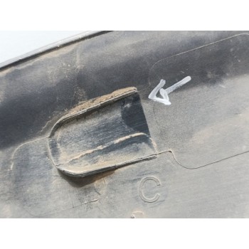 Recambio de aletin trasero derecho para peugeot 5008 allure referencia OEM IAM 9814070377  