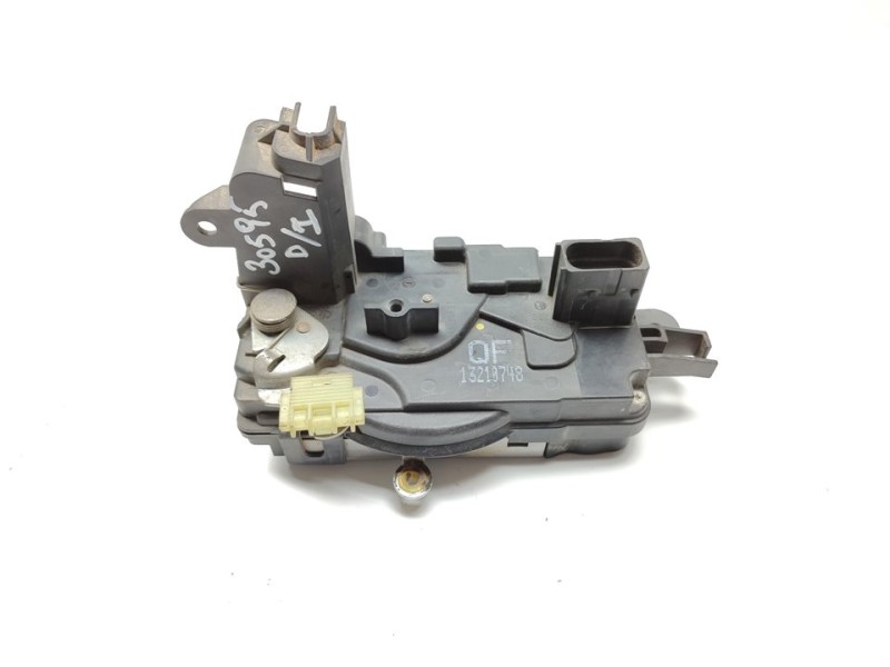 Recambio de cerradura puerta delantera izquierda para opel zafira b cosmo referencia OEM IAM 13210748  