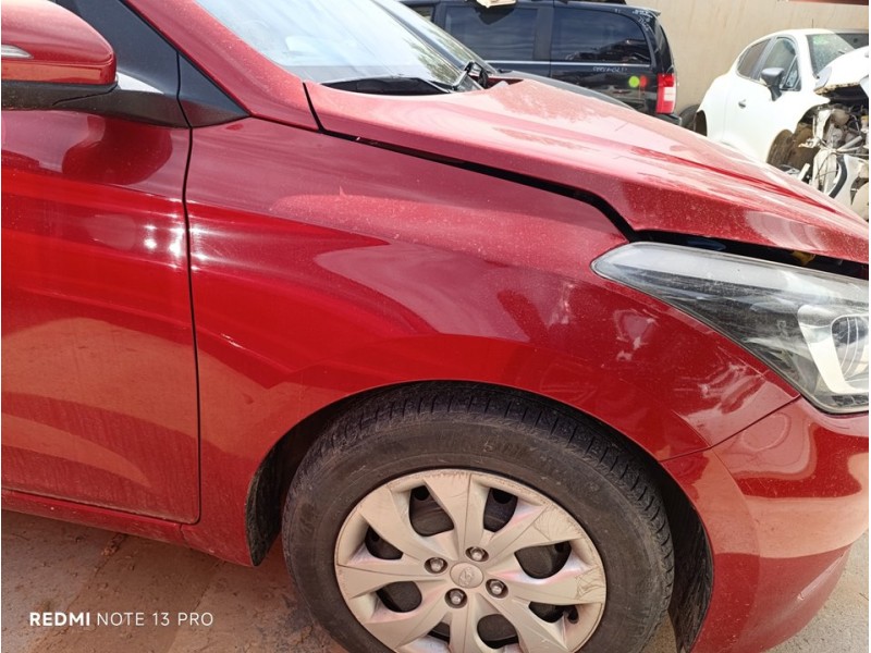 Recambio de aleta delantera derecha para hyundai i20 style referencia OEM IAM 66321C8000  