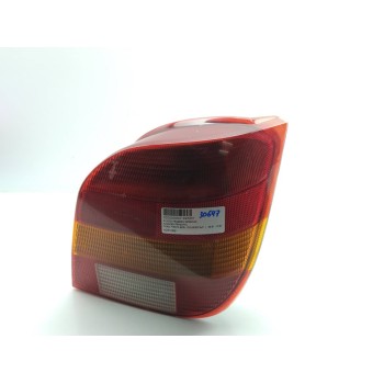 Recambio de piloto trasero derecho para ford fiesta berl./courier surf referencia OEM IAM A2810881  