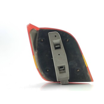 Recambio de piloto trasero derecho para ford fiesta berl./courier surf referencia OEM IAM A2810881  