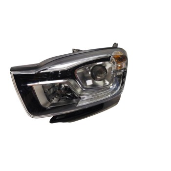 Recambio de faro izquierdo para ssangyong korando limited 4x2 referencia OEM IAM 8310534110  