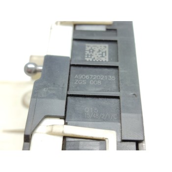 Recambio de cerradura puerta delantera izquierda para volkswagen crafter combi (2e) combi 30 referencia OEM IAM A9067202135  