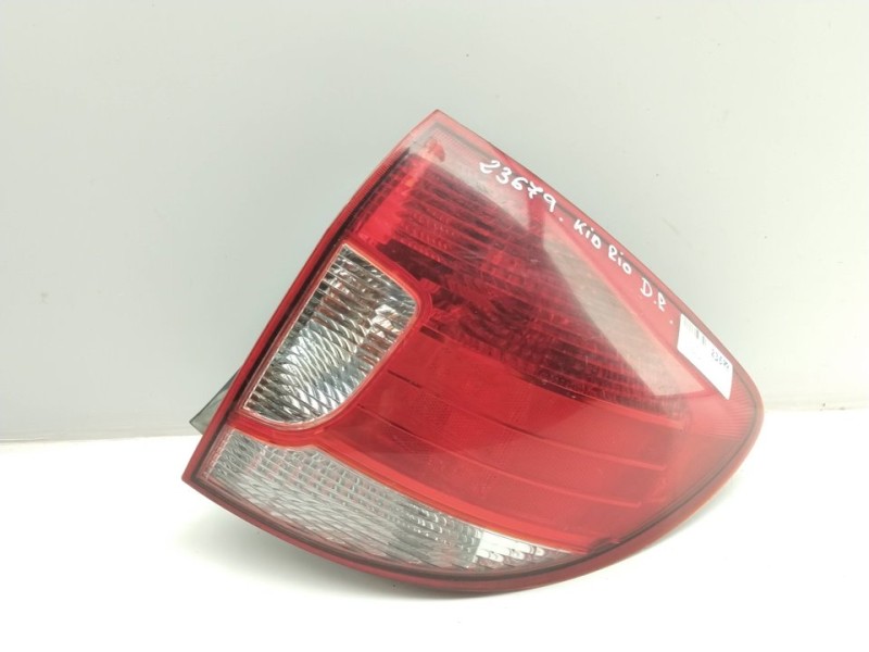 Recambio de piloto trasero derecho para kia rio ipanema berlina referencia OEM IAM   