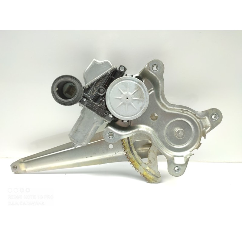 Recambio de elevalunas trasero derecho para lexus ct 200h referencia OEM IAM 6980322200  