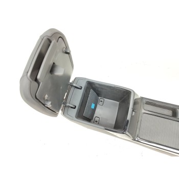 Recambio de apoyabrazos central para kia xceed hibrido 118 kw referencia OEM IAM 84660J7000WK  