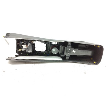 Recambio de apoyabrazos central para kia xceed hibrido 118 kw referencia OEM IAM 84660J7000WK  