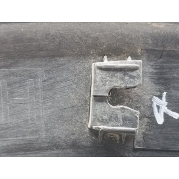 Recambio de aletin trasero derecho para ssangyong korando limited 4x2 referencia OEM IAM 795A034000  