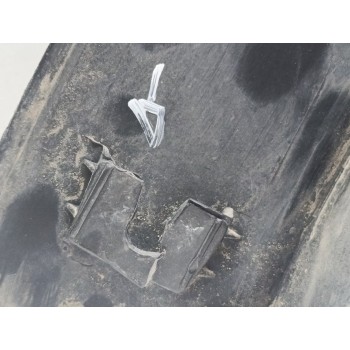 Recambio de aletin trasero derecho para ssangyong korando limited 4x2 referencia OEM IAM 795A034000  