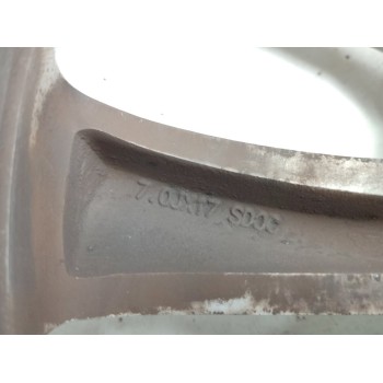 Recambio de llanta para kia sorento () vision 2wd referencia OEM IAM 52910C5100  