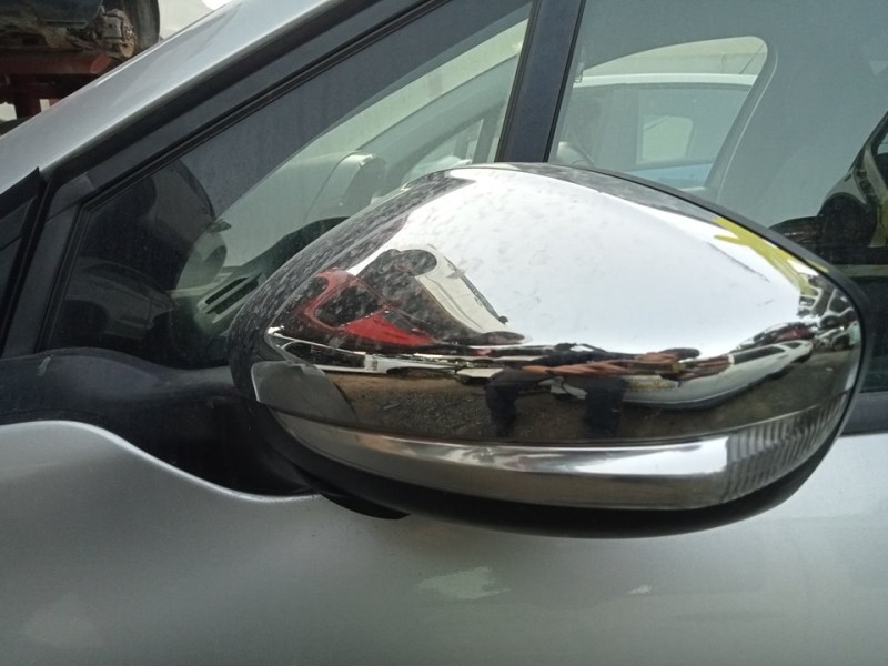 Recambio de retrovisor izquierdo para peugeot 208 style referencia OEM IAM 1611240280  