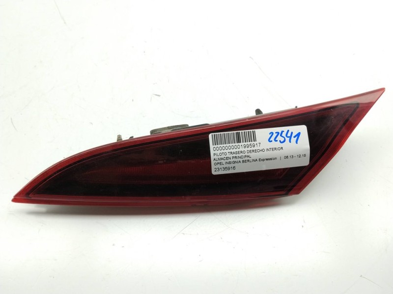 Recambio de piloto trasero derecho interior para opel insignia berlina expression referencia OEM IAM 23135916  