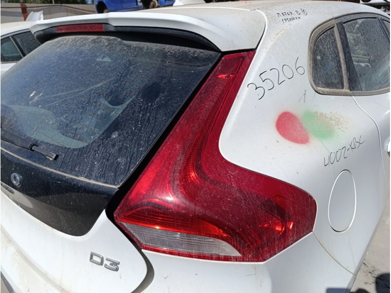 Recambio de piloto trasero derecho para volvo v40 inscription referencia OEM IAM 31395845  