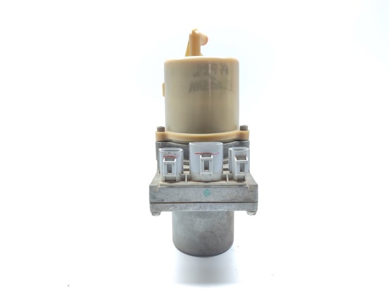 Recambio de bomba direccion para mazda 3 berlina (bk) 1.6 crdt active referencia OEM IAM BR5V32600B  