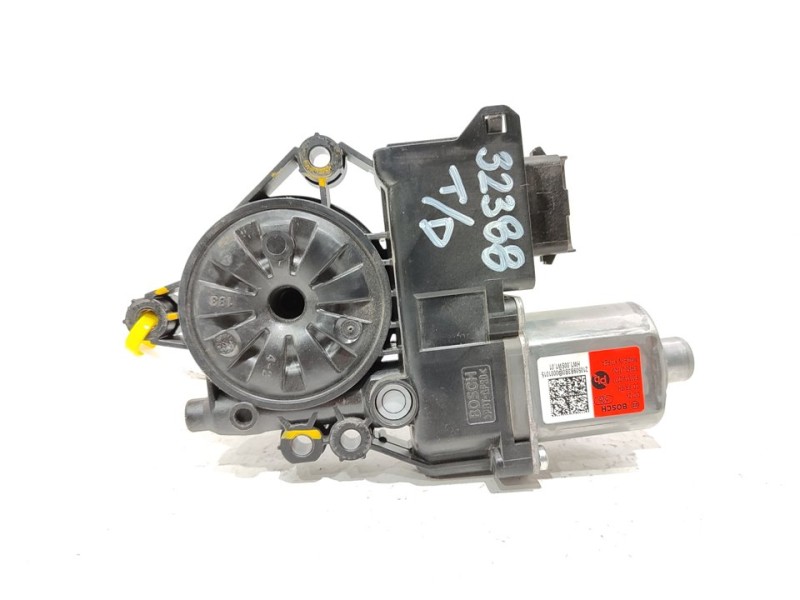 Recambio de motor elevalunas trasero derecho para kia xceed hibrido 118 kw referencia OEM IAM 83460J7020  