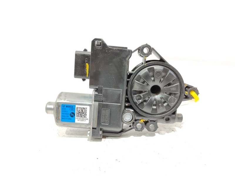 Recambio de motor elevalunas trasero izquierdo para kia xceed hibrido 118 kw referencia OEM IAM 83450J7020  