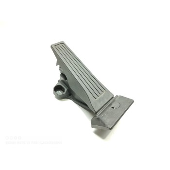 Recambio de pedal acelerador para hyundai tucson style 4wd referencia OEM IAM 32700B1000  