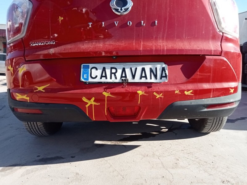 Recambio de paragolpes trasero para ssangyong tivoli limited 4x2 referencia OEM IAM 7881135200  