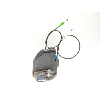 Recambio de cerradura puerta trasera derecha para toyota auris active referencia OEM IAM 6905005050  
