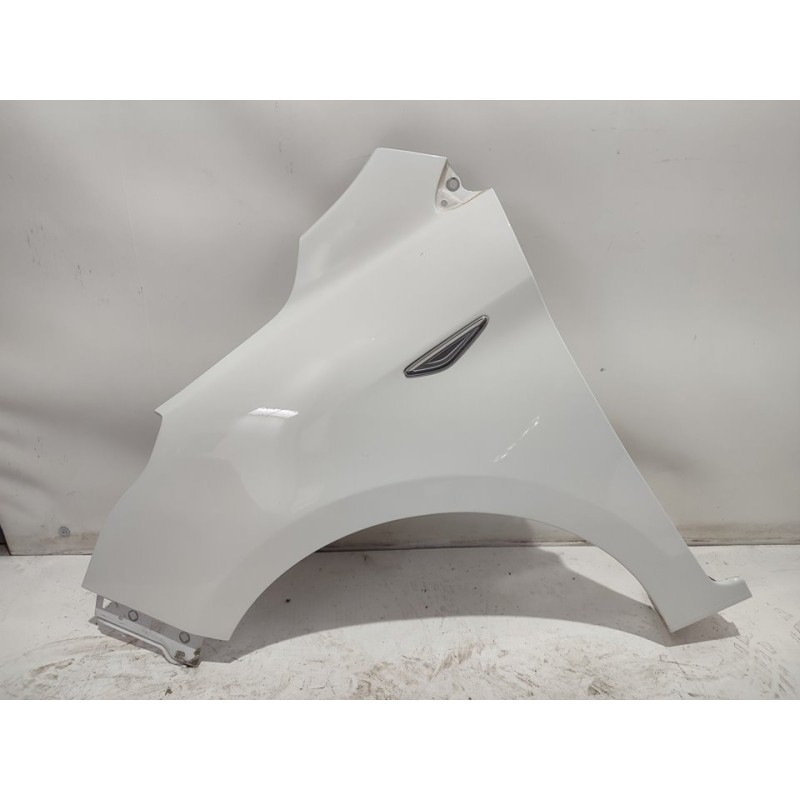 Recambio de aleta delantera izquierda para ford ka+ black / white referencia OEM IAM 1904951  