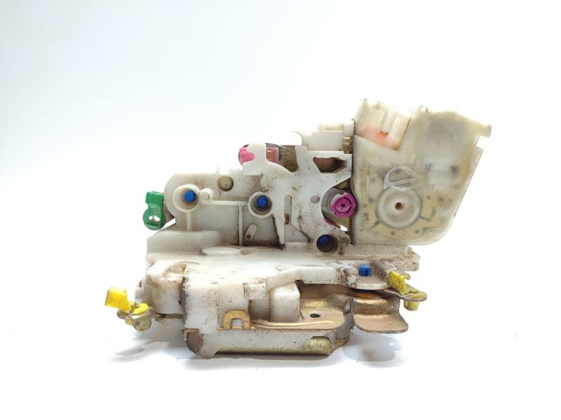 Recambio de cerradura puerta delantera izquierda para nissan pick-up (d22) cabina simple profesional 4x4 referencia OEM IAM 8055